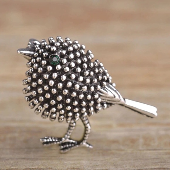 Vazira Queen Jewelry - Little Bird Brooch